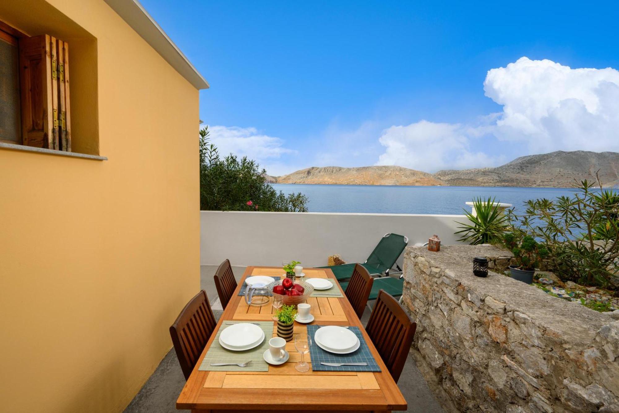 Over The Sea Apartments Symi Exterior foto