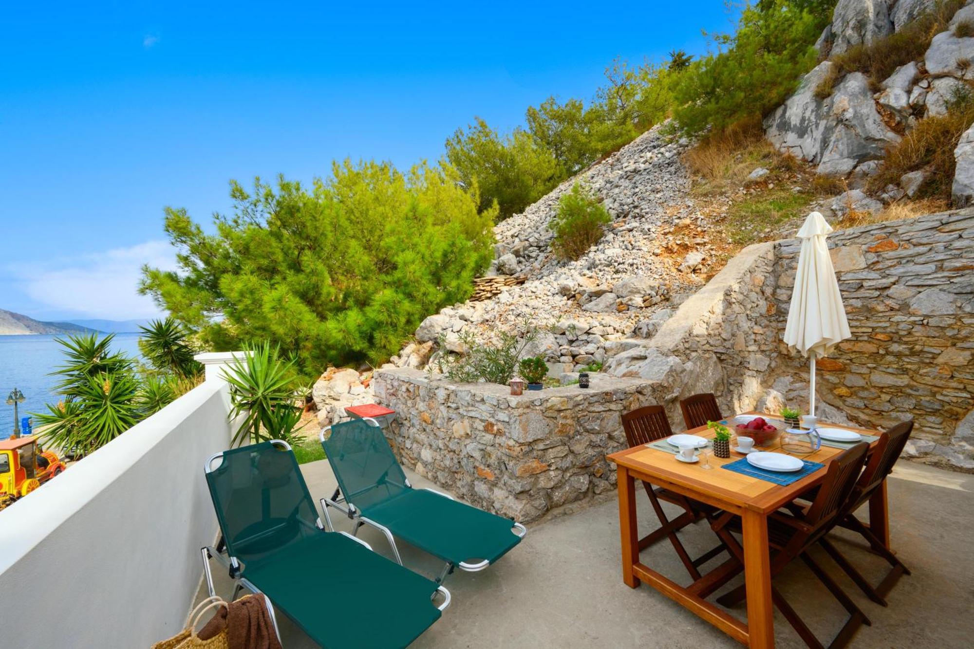 Over The Sea Apartments Symi Exterior foto