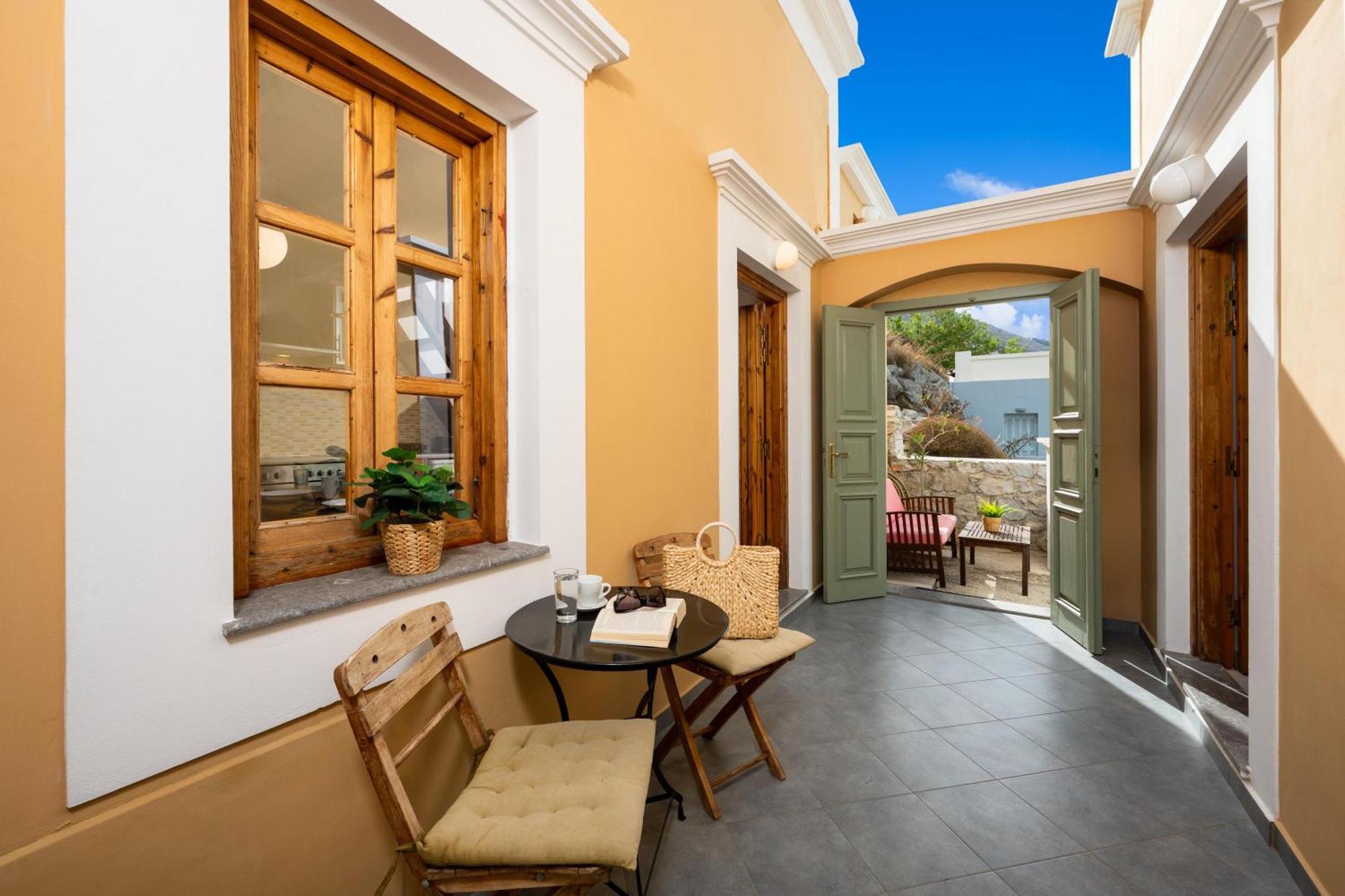 Over The Sea Apartments Symi Exterior foto